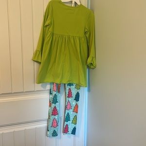 Ruffle Girl Size 10 lime Green Christmas set.